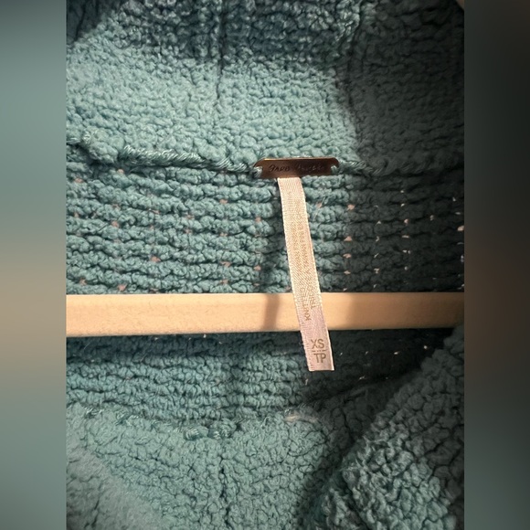 Free people cropped turquoise sweater and top for winter, Christmas, fall! - Picture 5 of 6